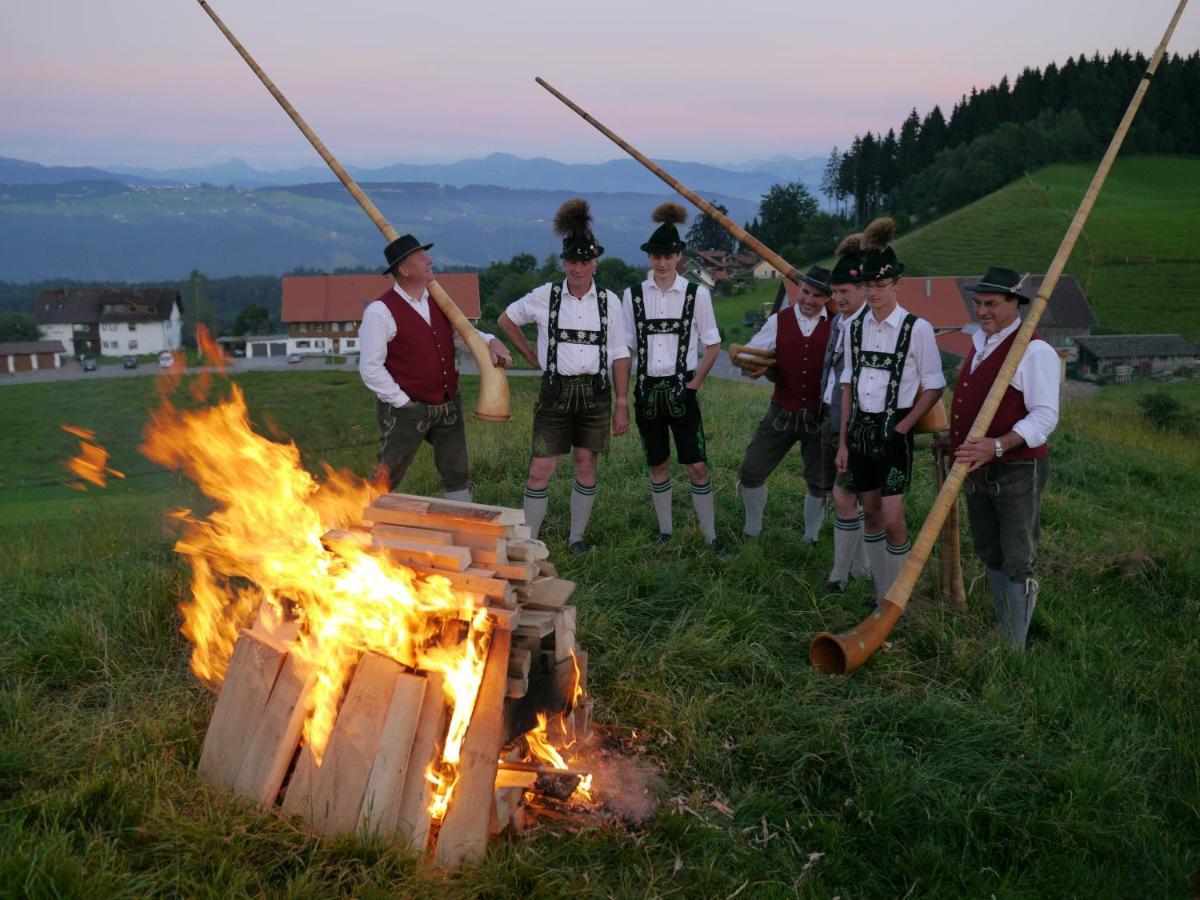 Hotel Post - Regionales Grosses Fruehstuecksbuffet - Auch Gf & Lf Scheidegg Exterior foto